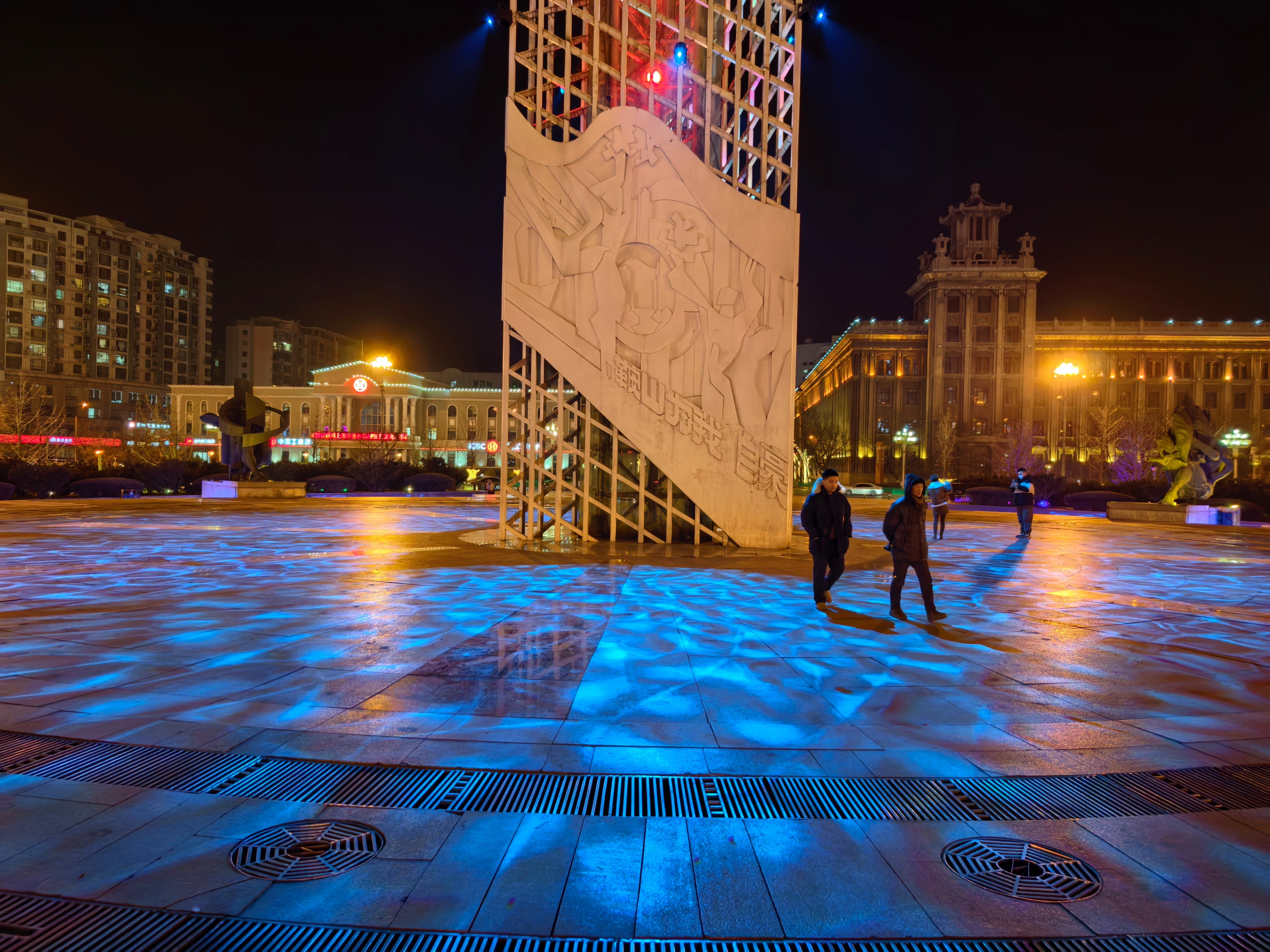 The Enchanting Allure of Ripple Projection Lights in Squares and Parks